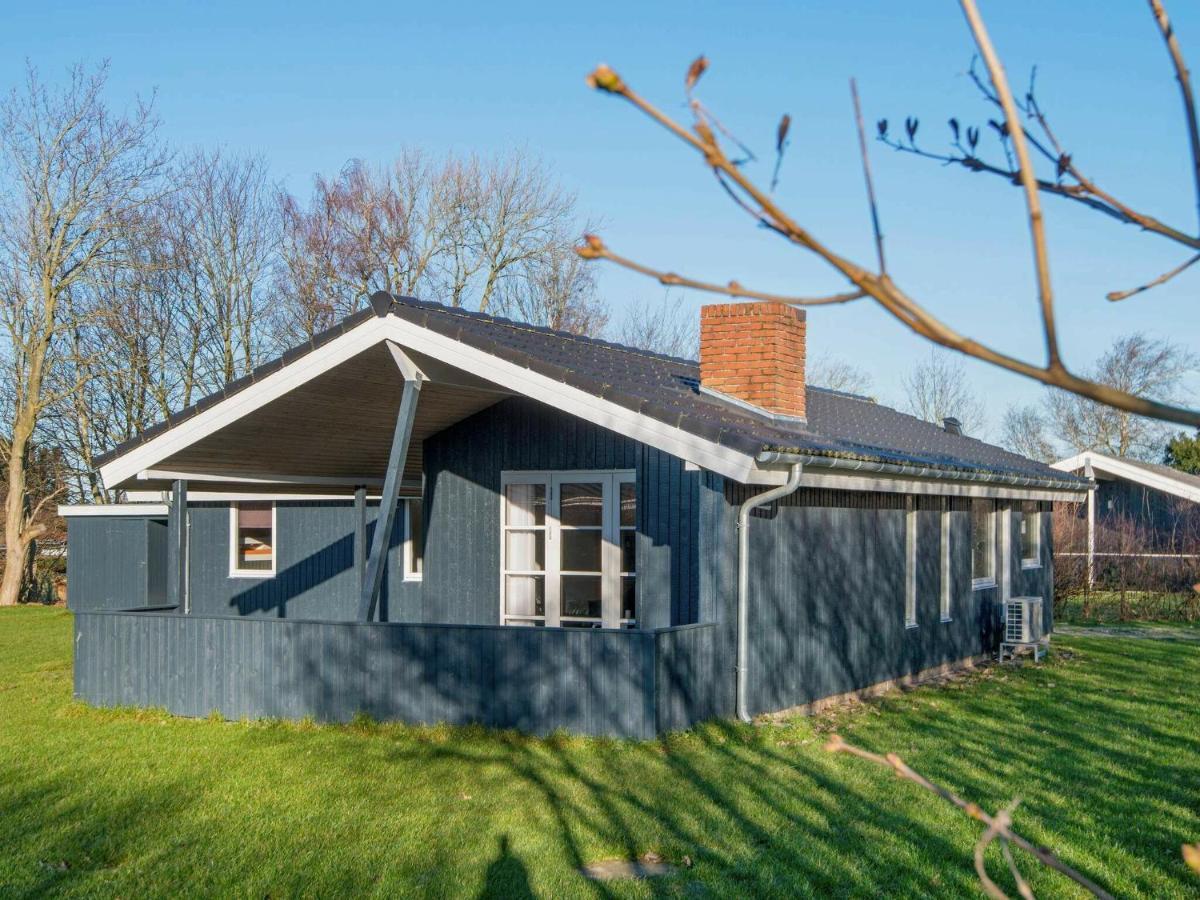 8 Person Holiday Home In B Rkop Egeskov  Eksteriør bilde